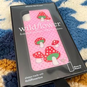 NIB Wildflower limited edition Xs/X iPhone case